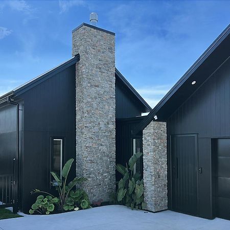 Hillbrook - A Luxurious Guesthouse Ohauiti Luaran gambar
